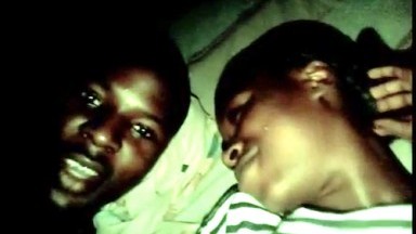 Une adolecente amoureuse s'en prend a une grosse bite